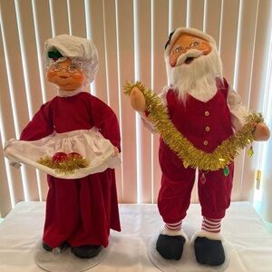 Annalee Red and White Santa and Mrs. Claus Figures